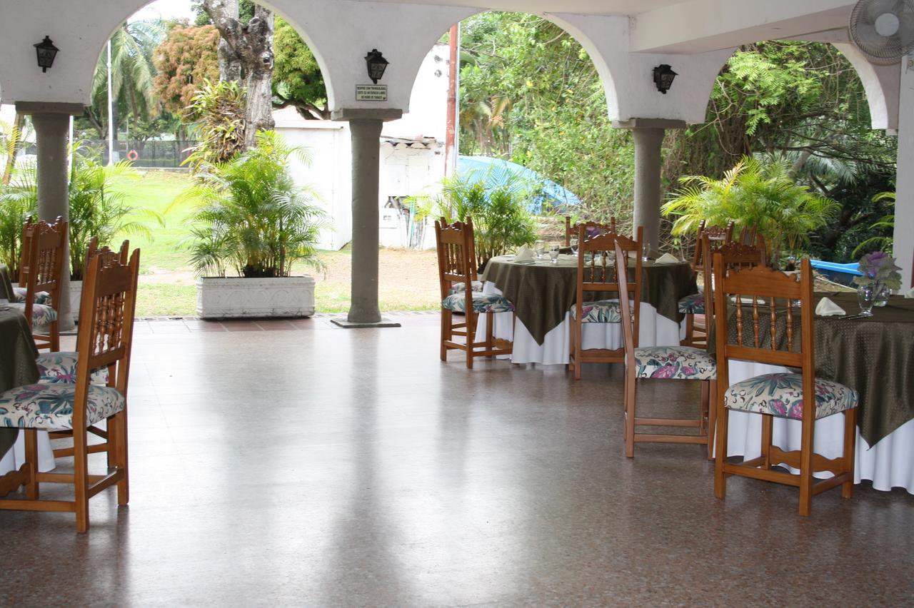 Club Campestre De Neiva Hotel Neiva  Kültér fotó