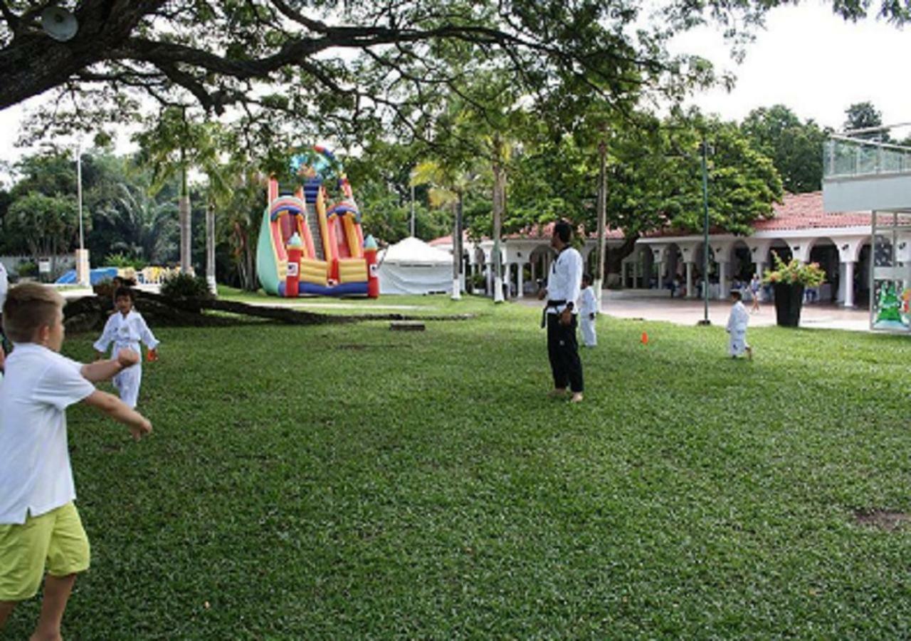 Club Campestre De Neiva Hotel Neiva  Kültér fotó